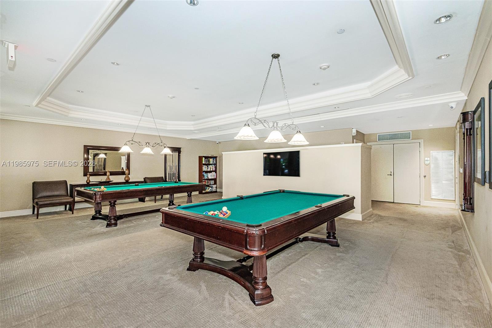 20000 E Country Club Dr #412, Aventura FL 33180