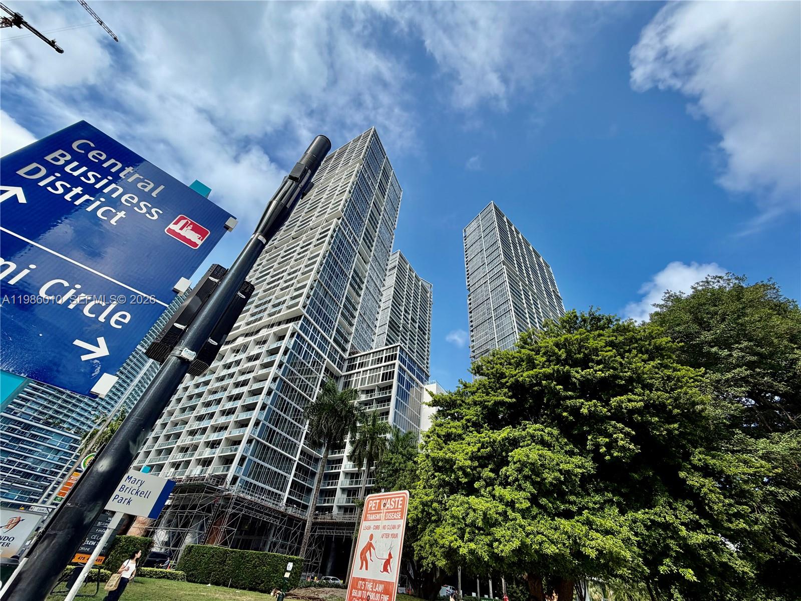 475 Brickell Ave #1711, Miami FL 33131