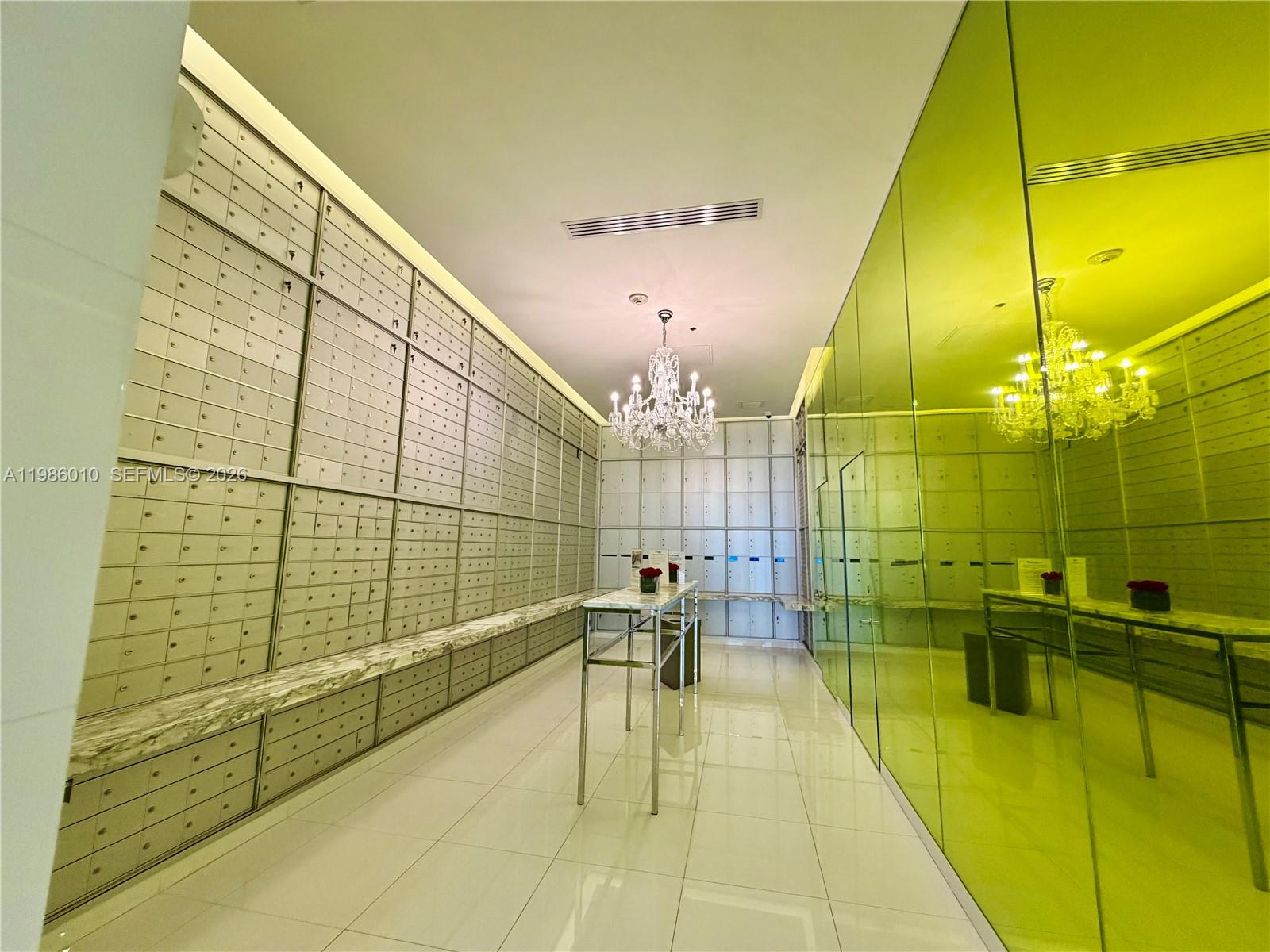 475 Brickell Ave #1711, Miami FL 33131