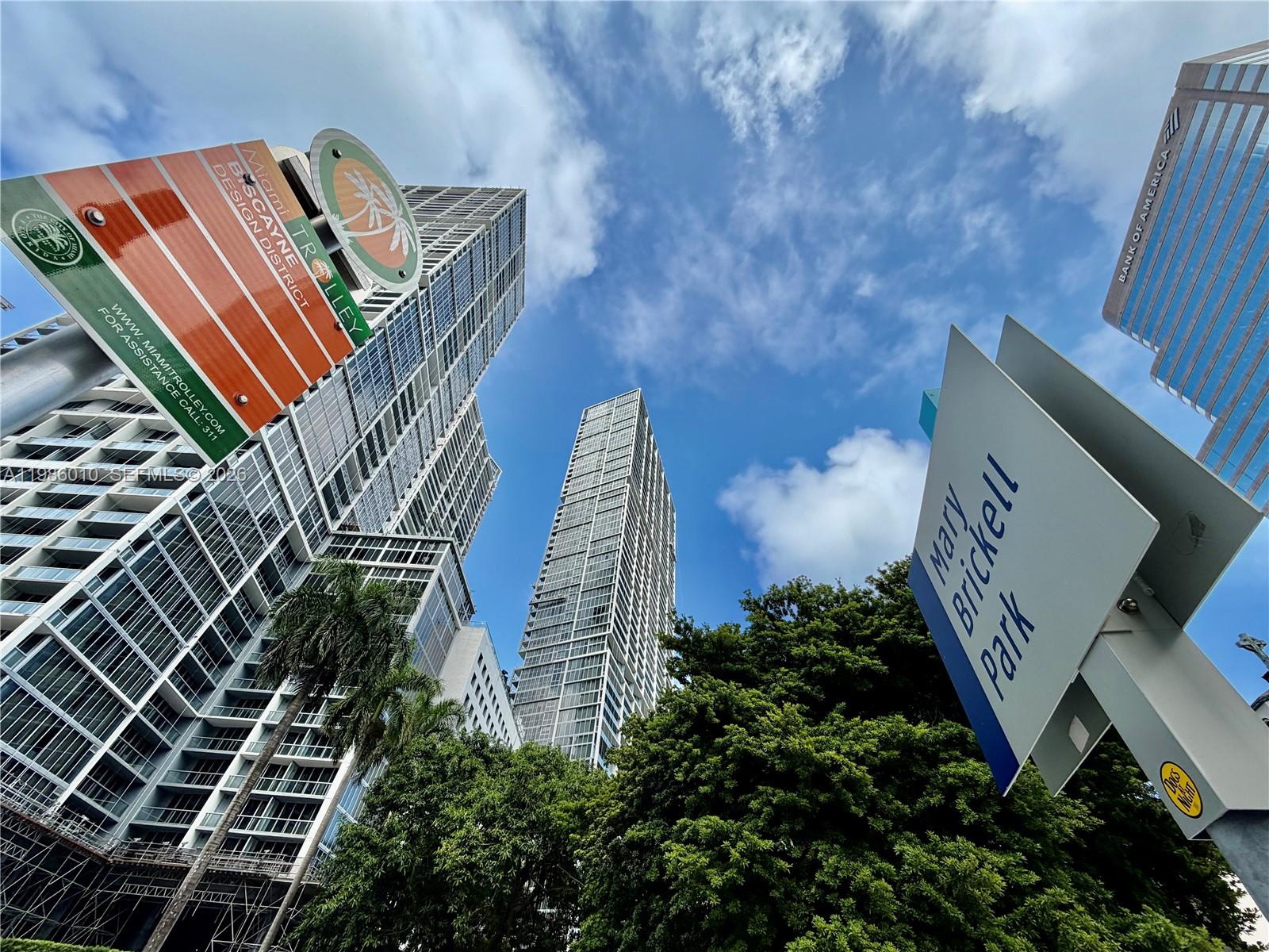 475 Brickell Ave #1711, Miami FL 33131