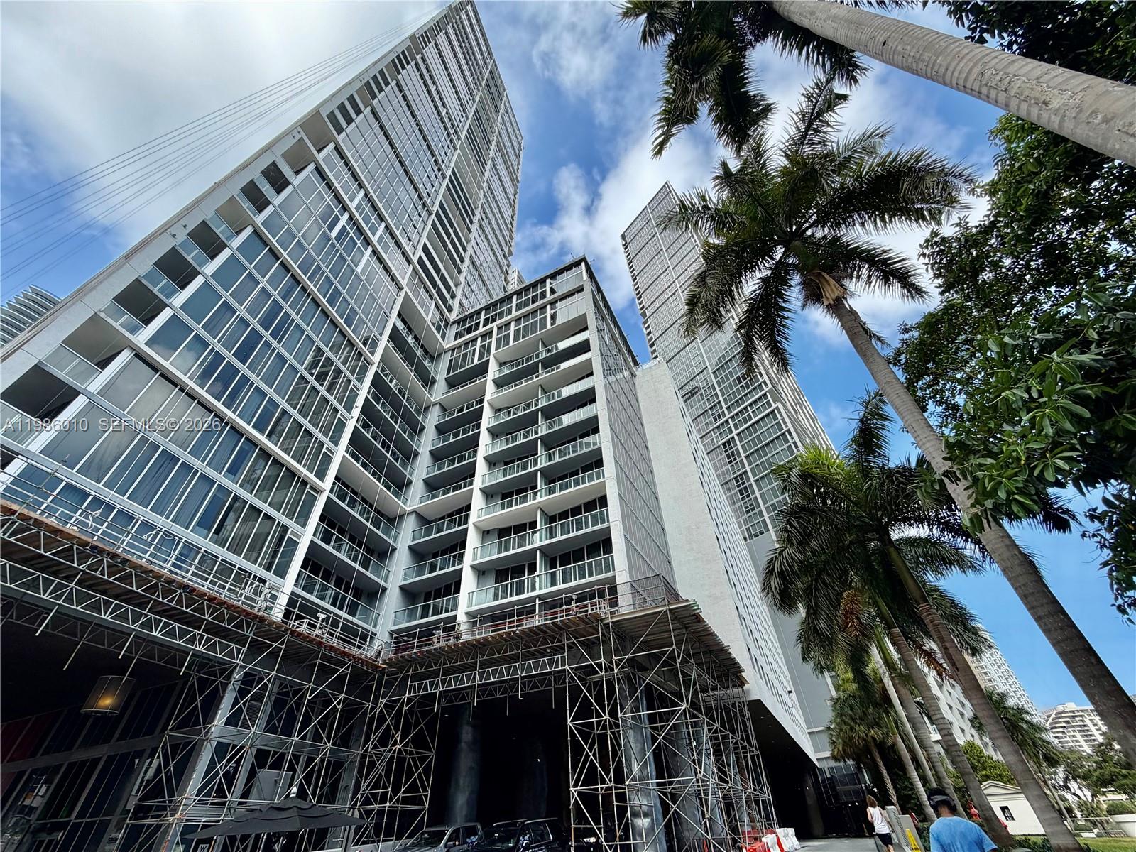 475 Brickell Ave #1711, Miami FL 33131