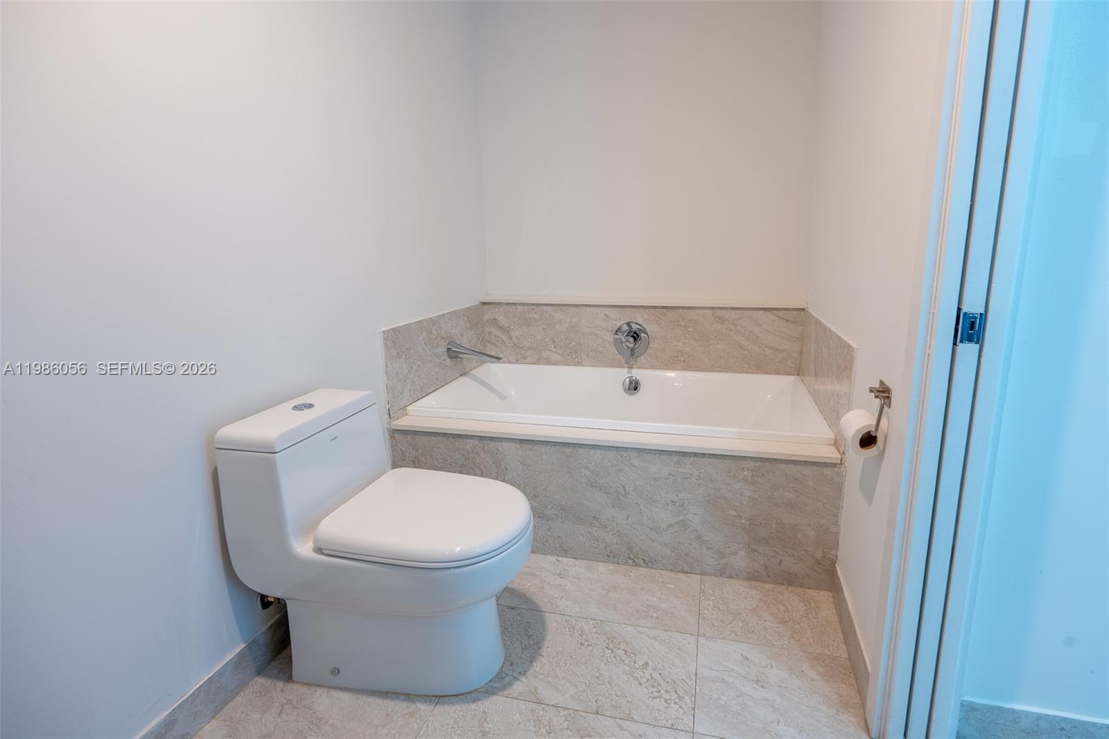 488 NE 18th St #4605, Miami FL 33132