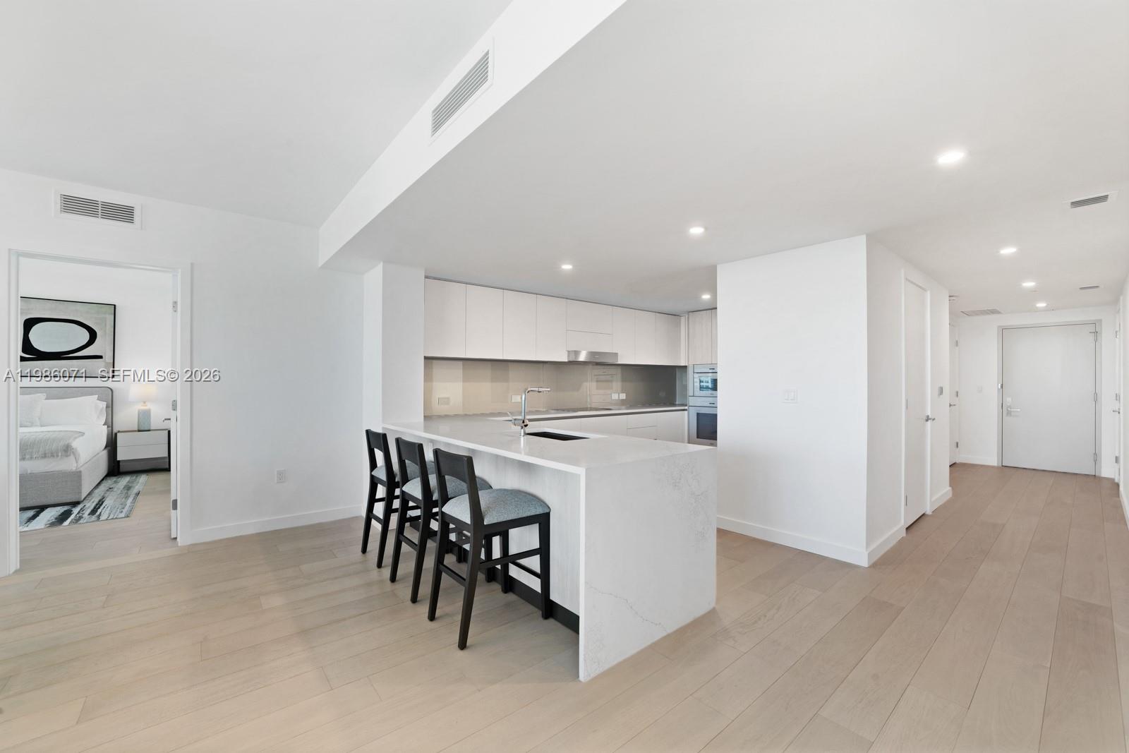 9221 E Bay Harbor Drive #610, Bay Harbor Islands FL 33154