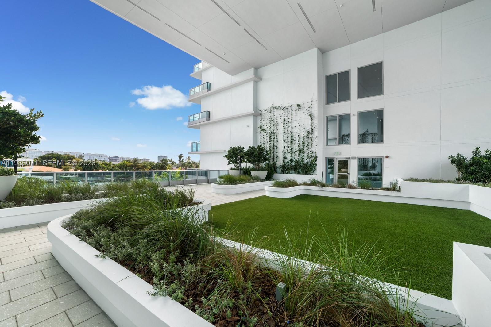9221 E Bay Harbor Drive #610, Bay Harbor Islands FL 33154