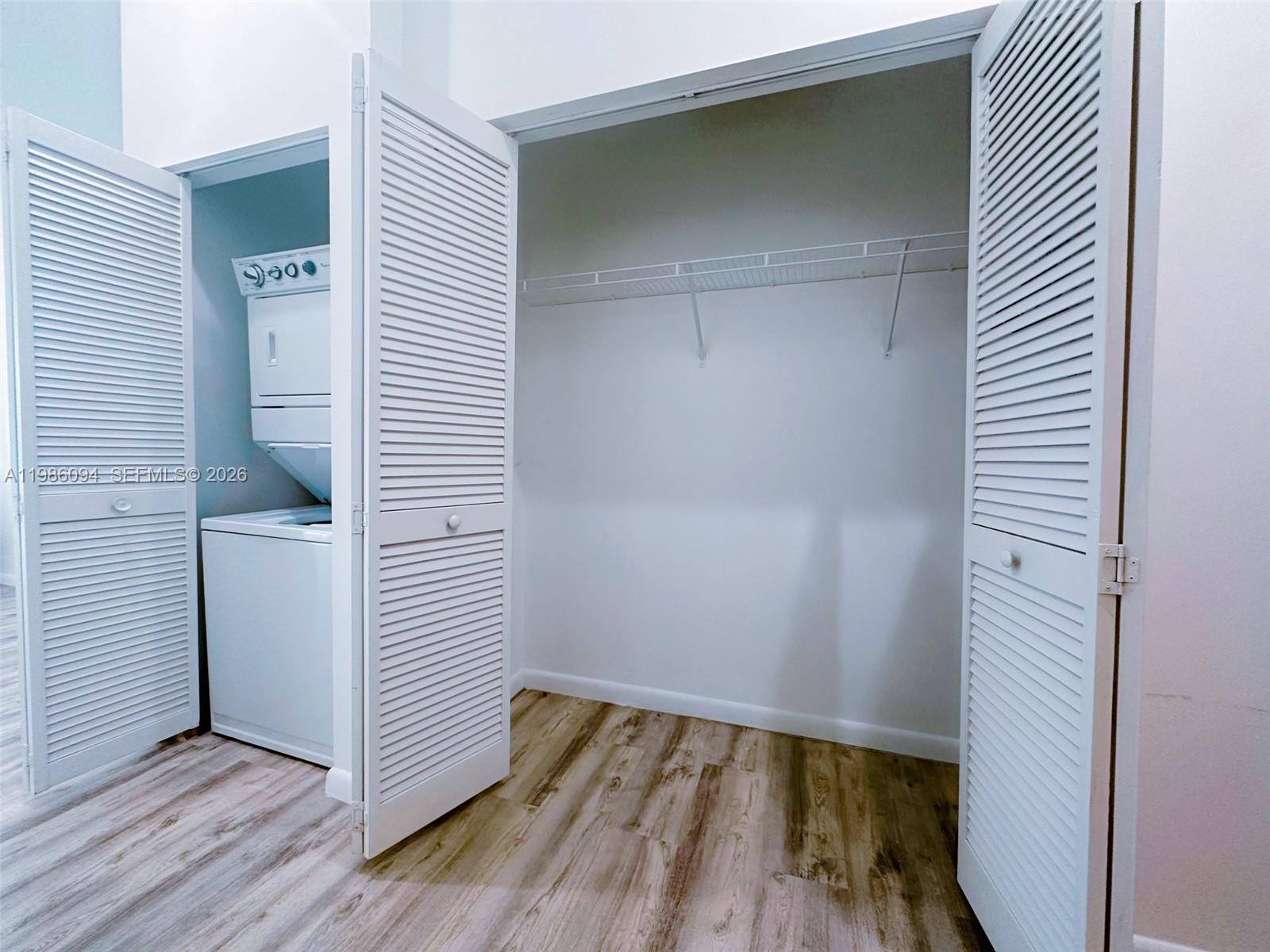 253 NE 2nd St #322, Miami FL 33132