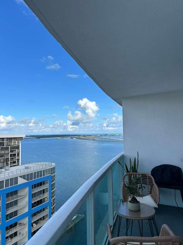 2101 Brickell Ave #2102, Miami FL 33129