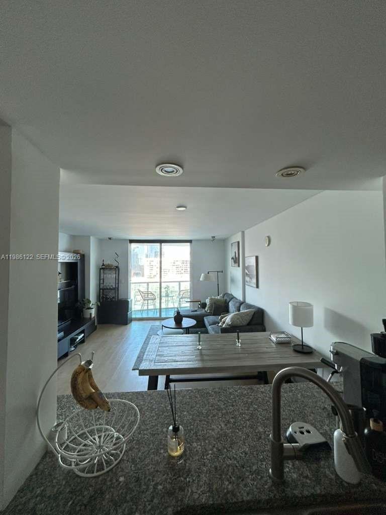 2101 Brickell Ave #2102, Miami FL 33129