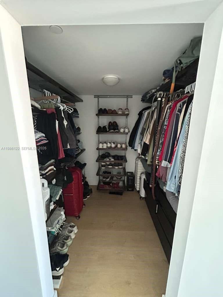 2101 Brickell Ave #2102, Miami FL 33129