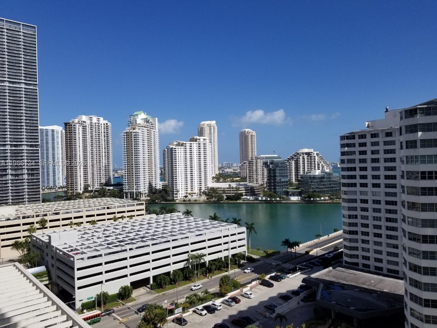 950 Brickell Bay Dr #1508, Miami FL 33131