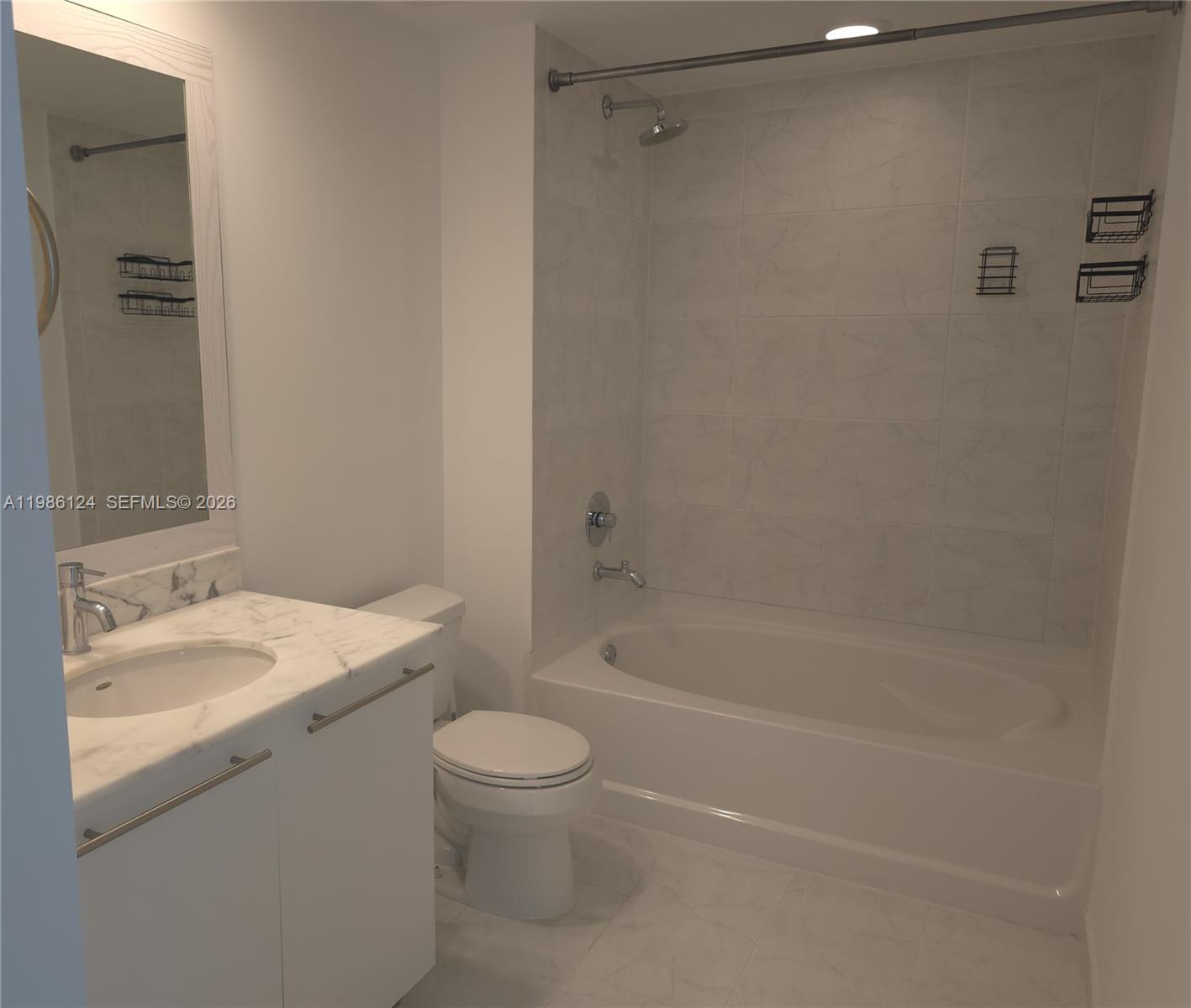 950 Brickell Bay Dr #1508, Miami FL 33131