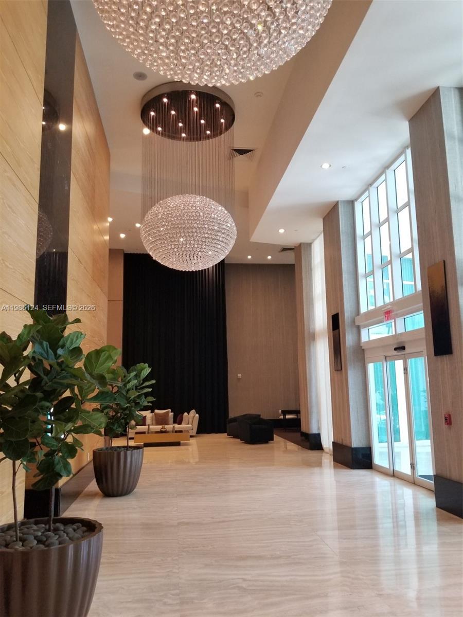 950 Brickell Bay Dr #1508, Miami FL 33131
