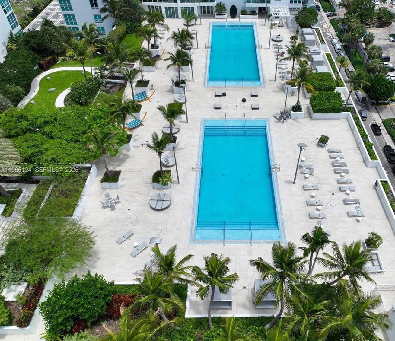 950 Brickell Bay Dr #1508, Miami FL 33131
