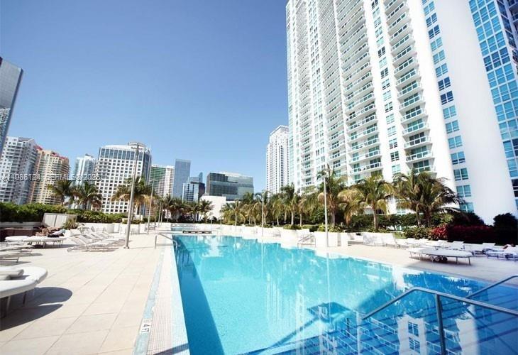 950 Brickell Bay Dr #1508, Miami FL 33131