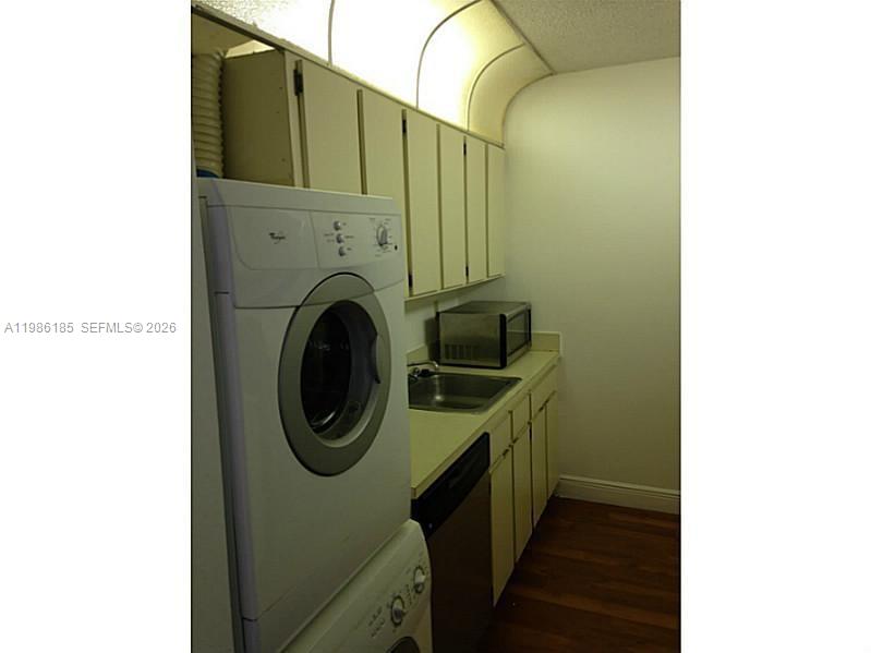 8260 SW 210th St #319, Cutler Bay FL 33189