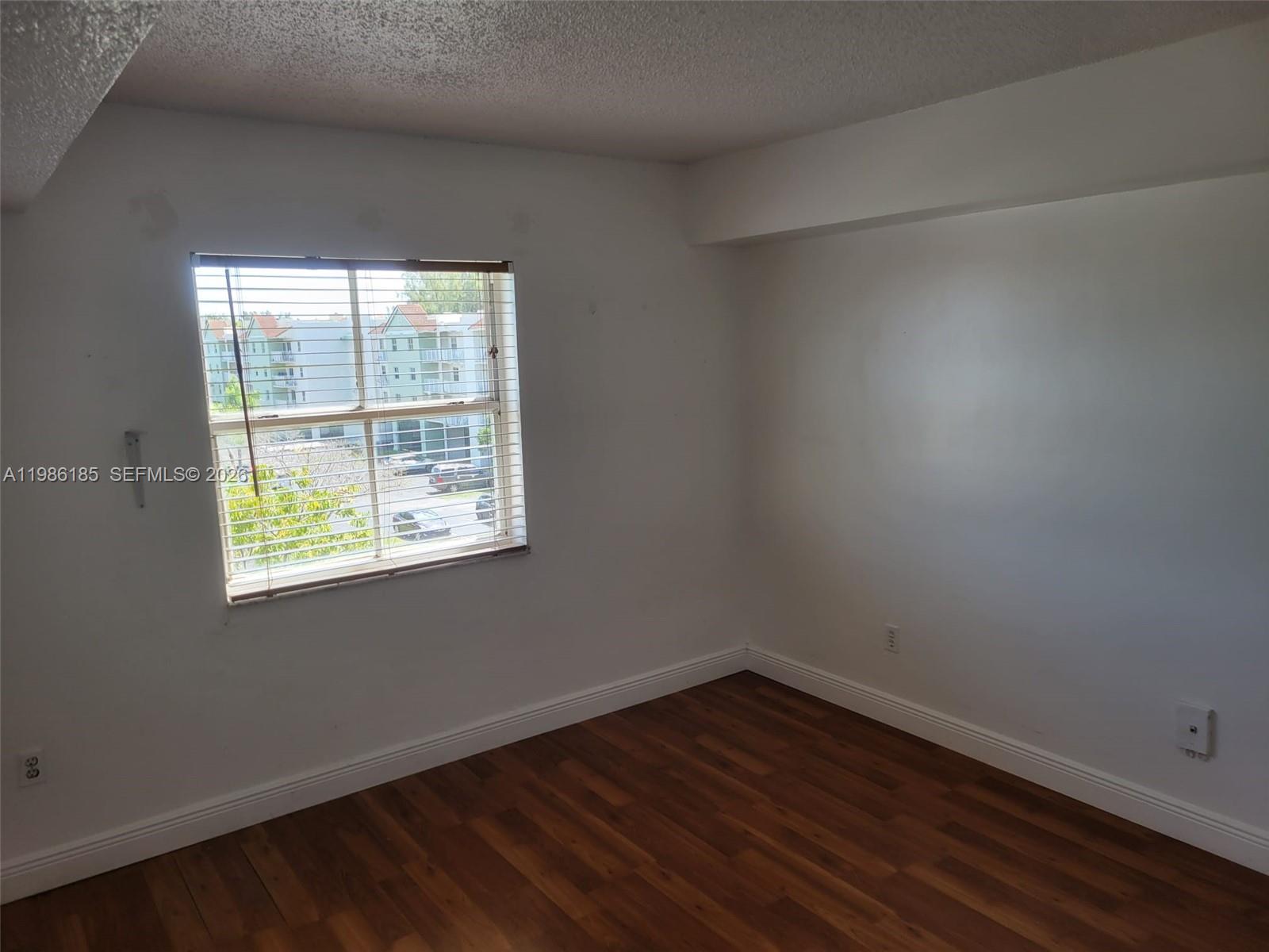 8260 SW 210th St #319, Cutler Bay FL 33189