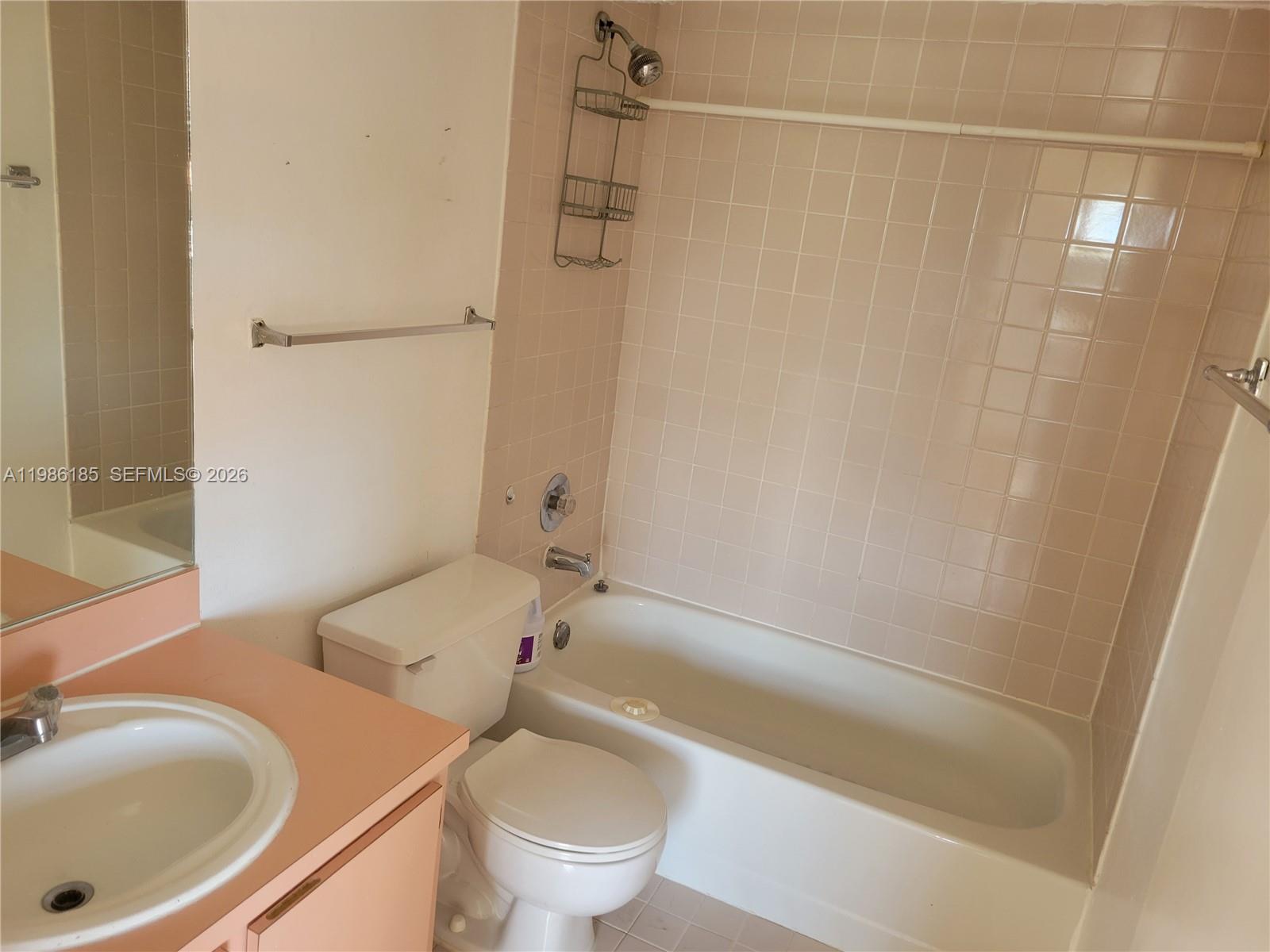 8260 SW 210th St #319, Cutler Bay FL 33189