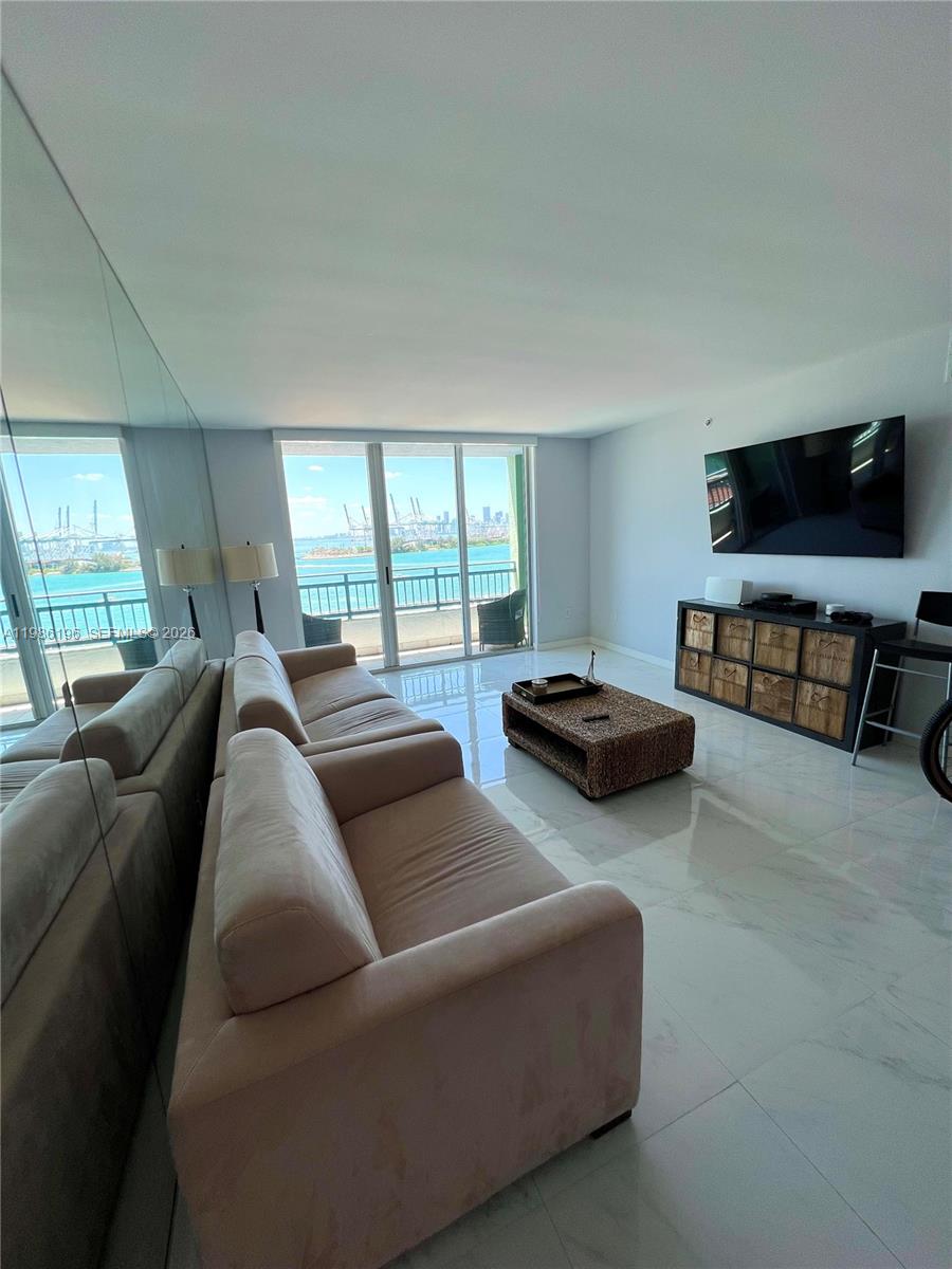 90 Alton Rd #1106, Miami Beach FL 33139