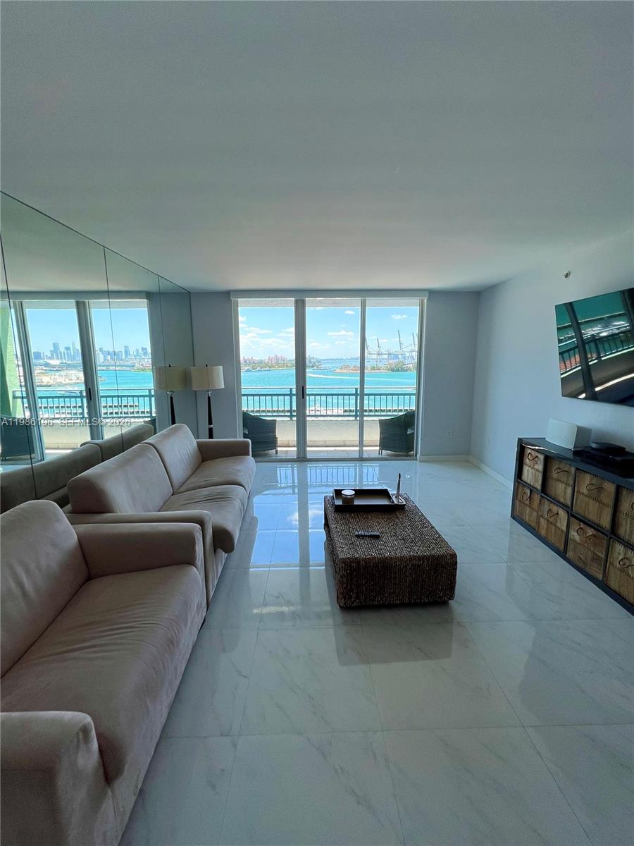 90 Alton Rd #1106, Miami Beach FL 33139