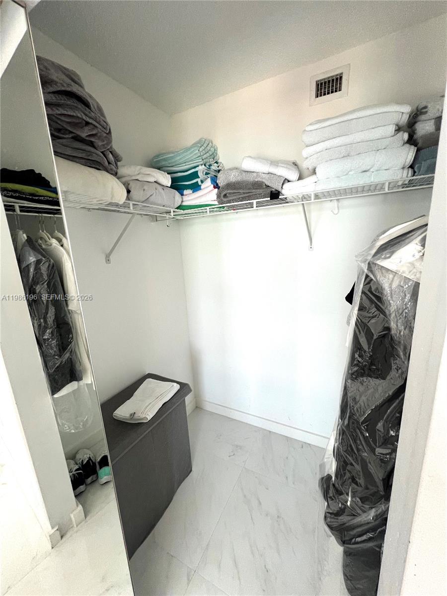 90 Alton Rd #1106, Miami Beach FL 33139