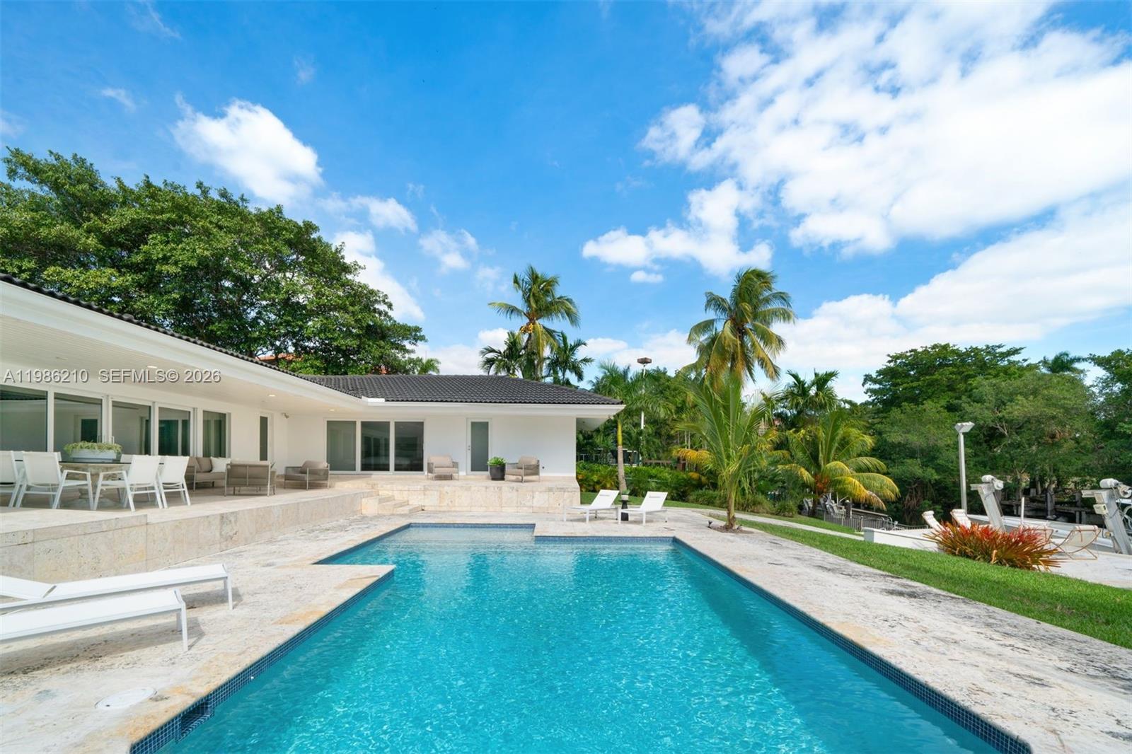 7155 Los Pinos Blvd, Coral Gables FL 33143