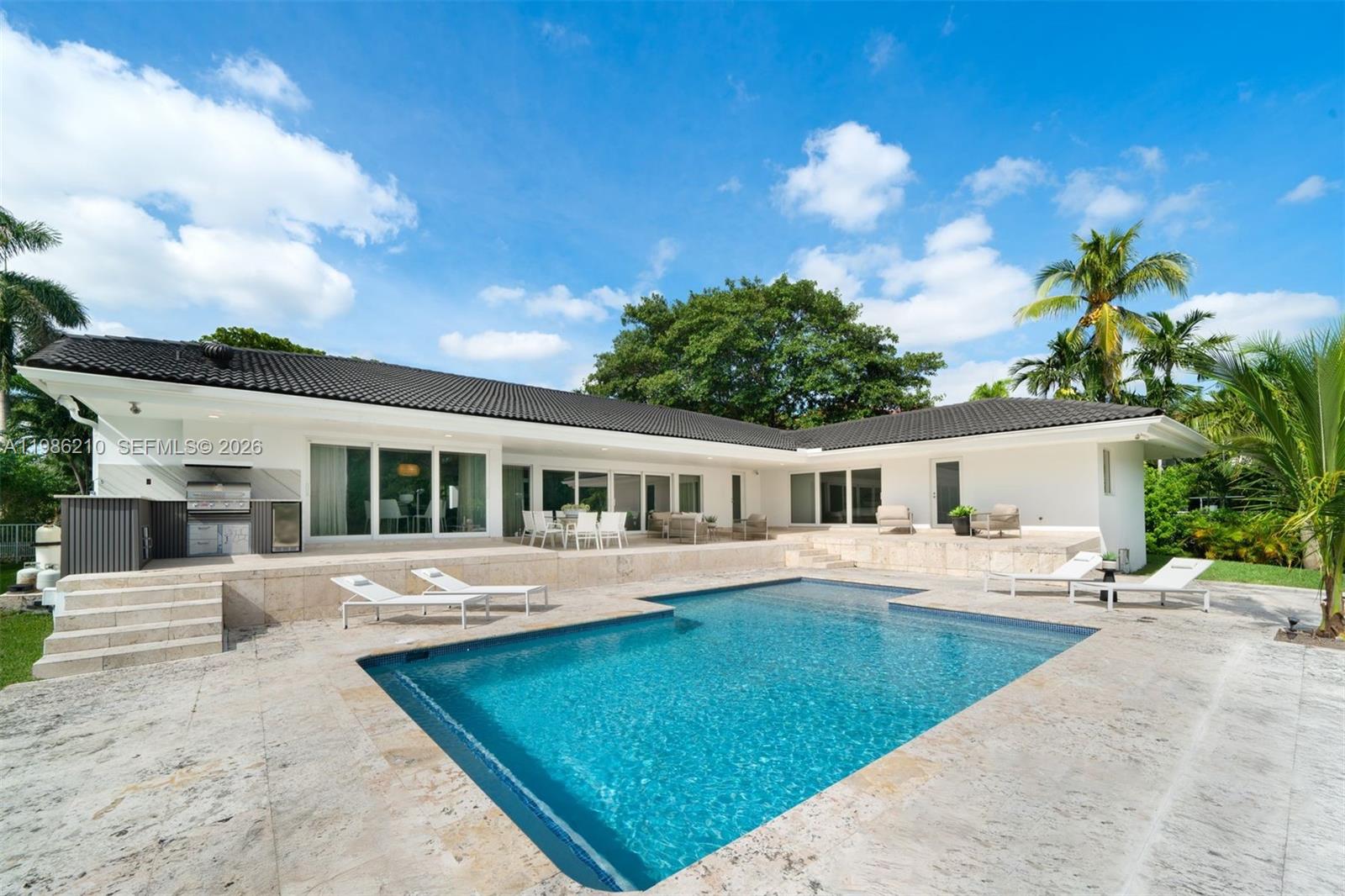 7155 Los Pinos Blvd, Coral Gables FL 33143