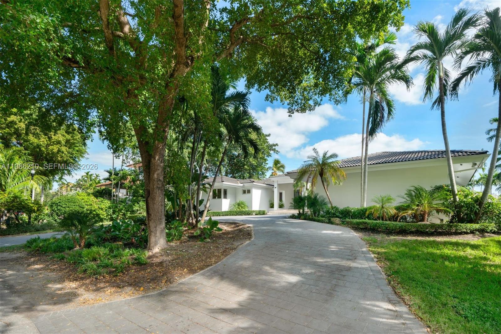 7155 Los Pinos Blvd, Coral Gables FL 33143