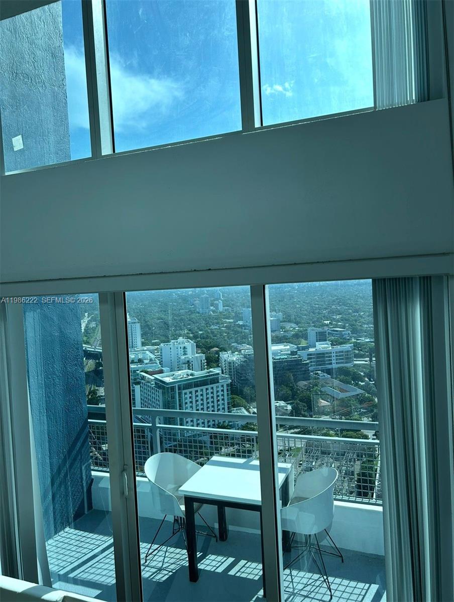 60 SW 13th St #3017, Miami FL 33130