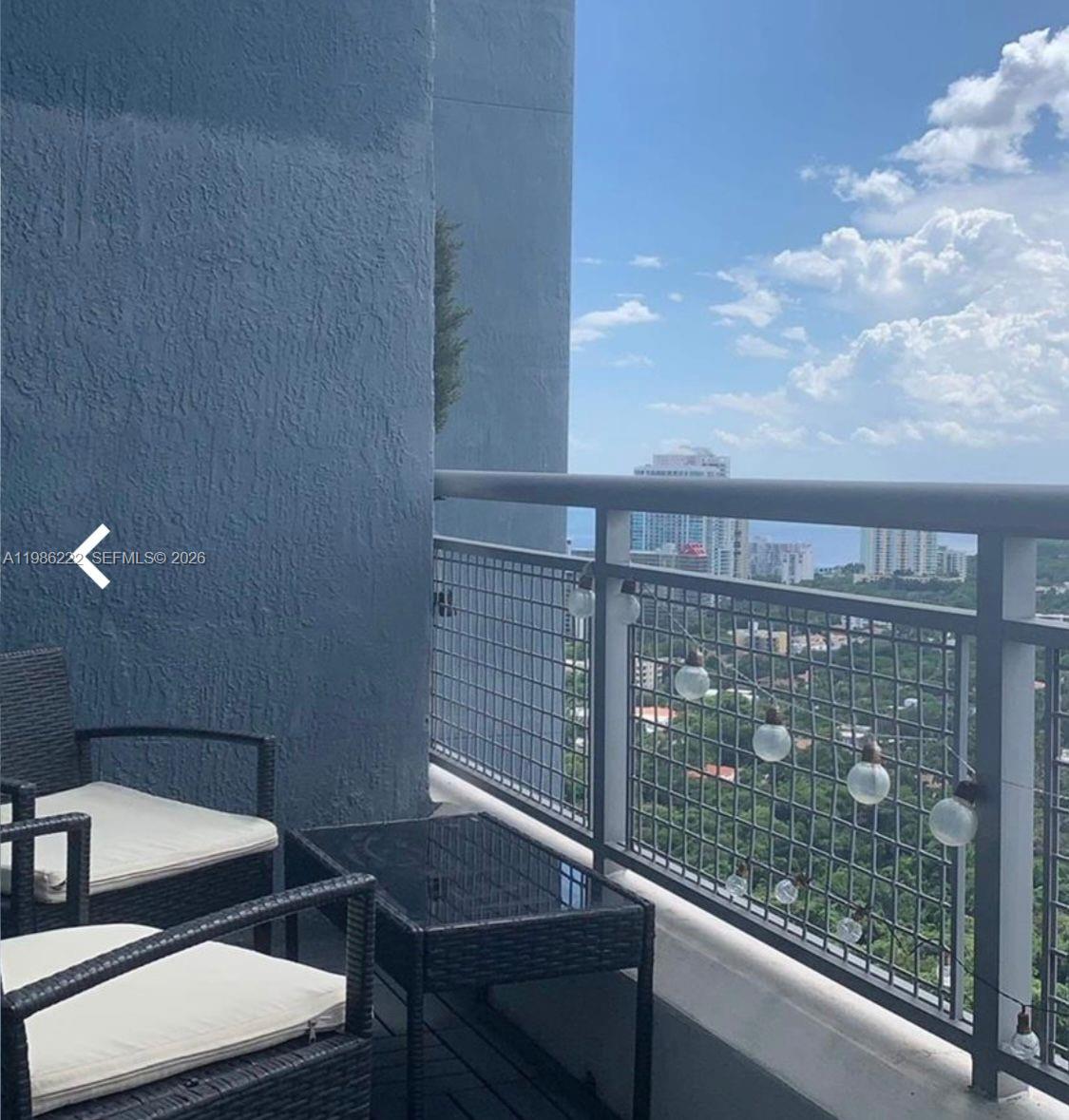 60 SW 13th St #3017, Miami FL 33130