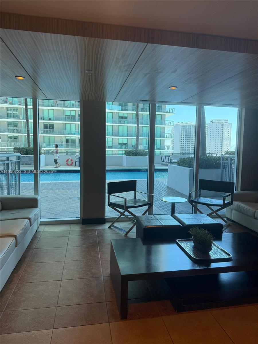 60 SW 13th St #3017, Miami FL 33130