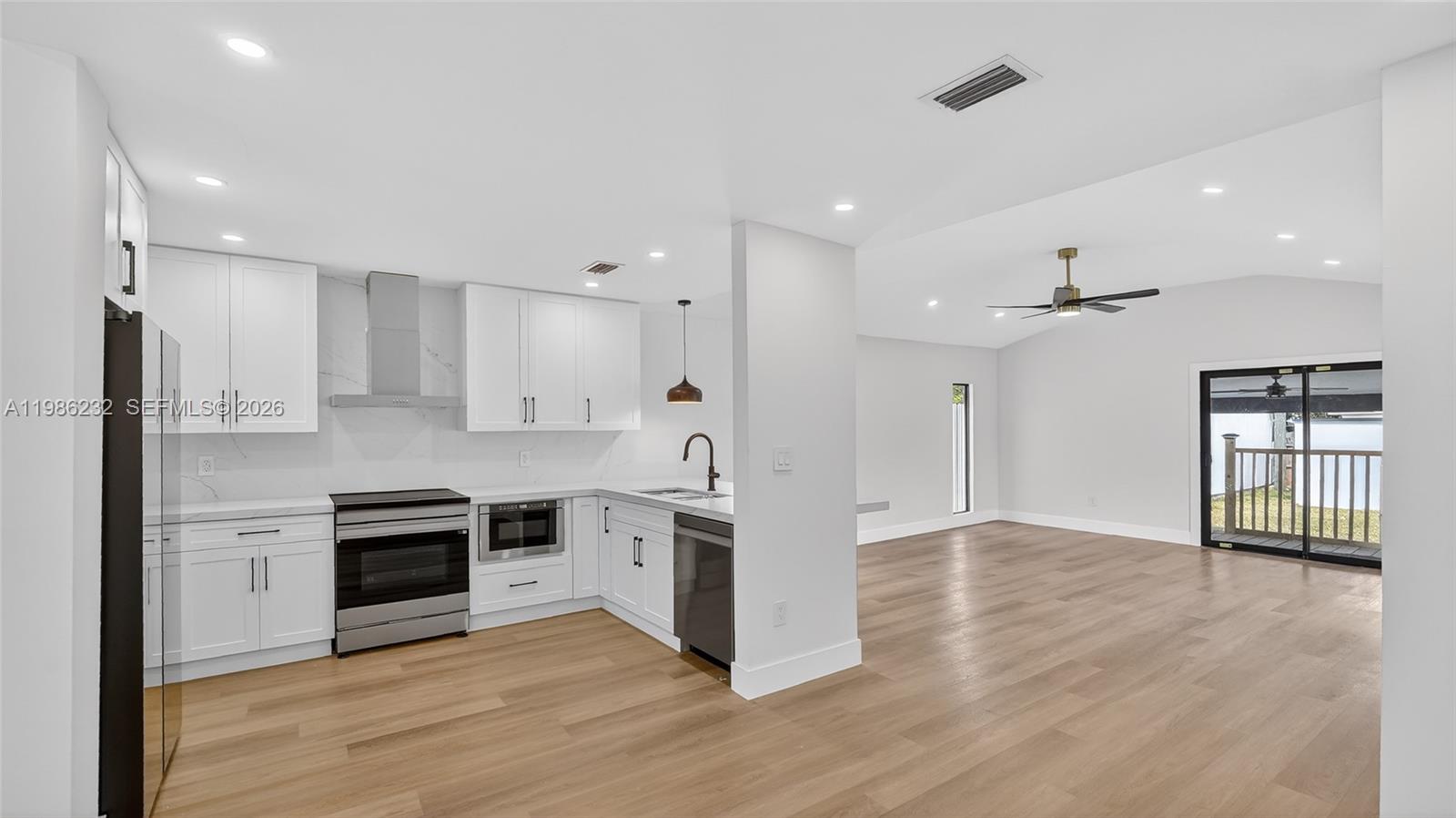 3135 SW 7th St, Miami FL 33135