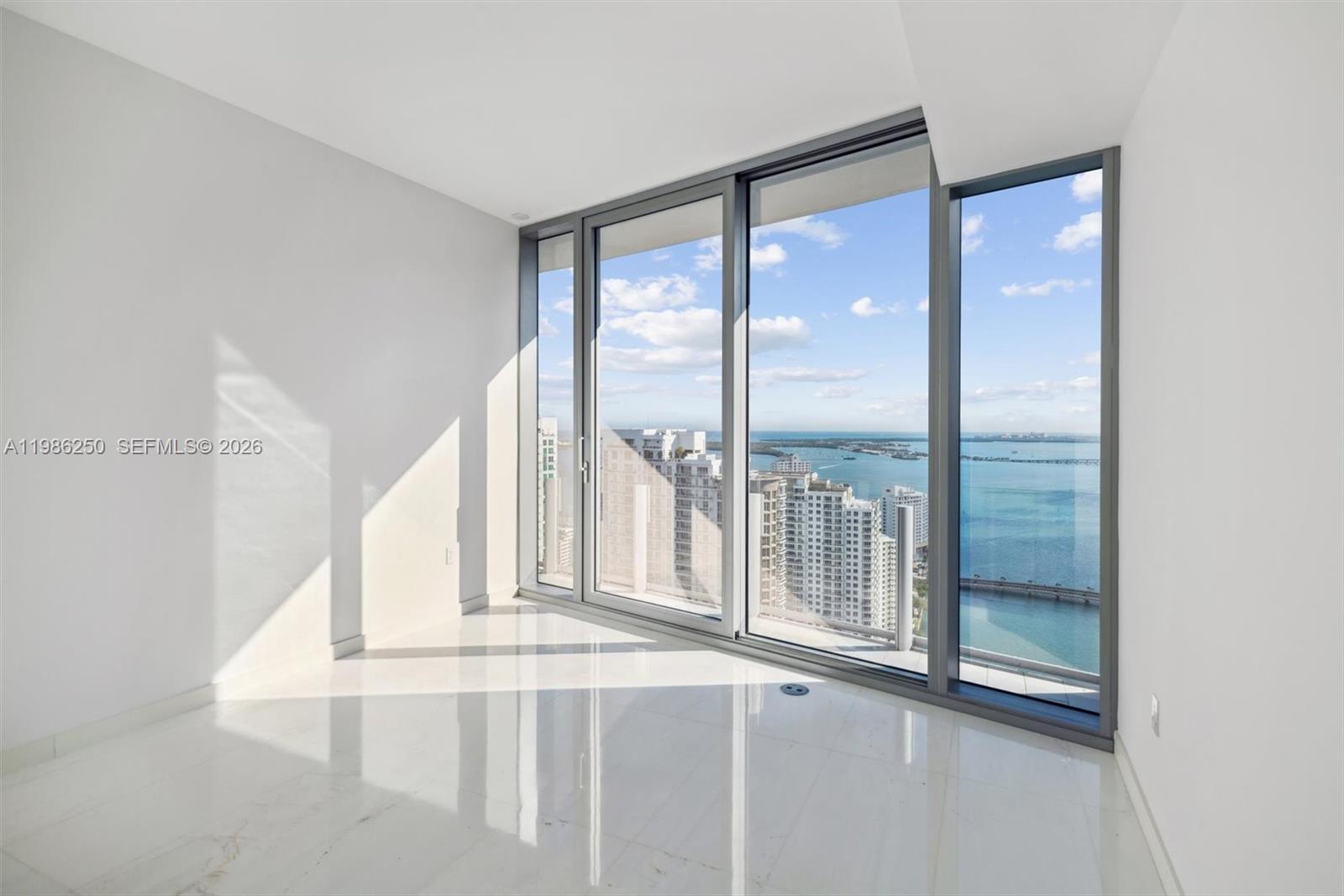 300 Biscayne Boulevard Way #3805W, Miami FL 33131