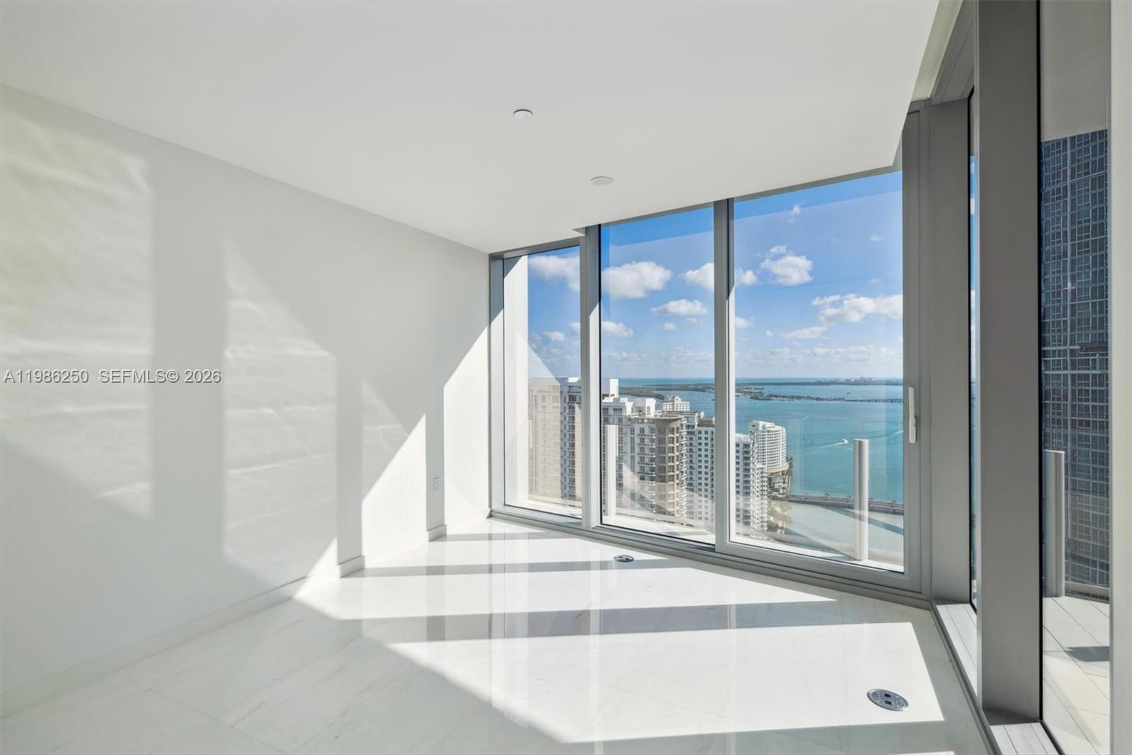 300 Biscayne Boulevard Way #3805W, Miami FL 33131