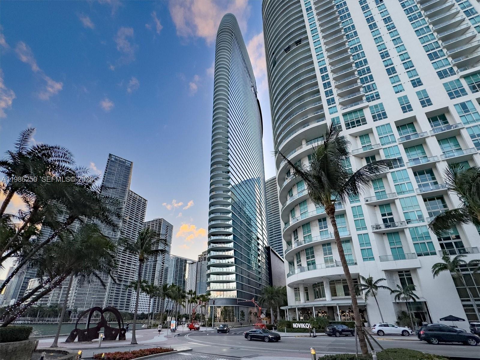 300 Biscayne Boulevard Way #3805W, Miami FL 33131