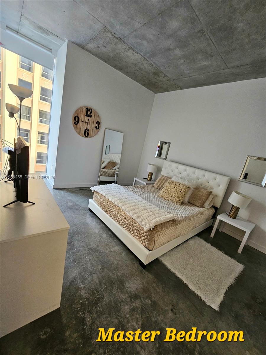 151 SE 1st St #801, Miami FL 33131