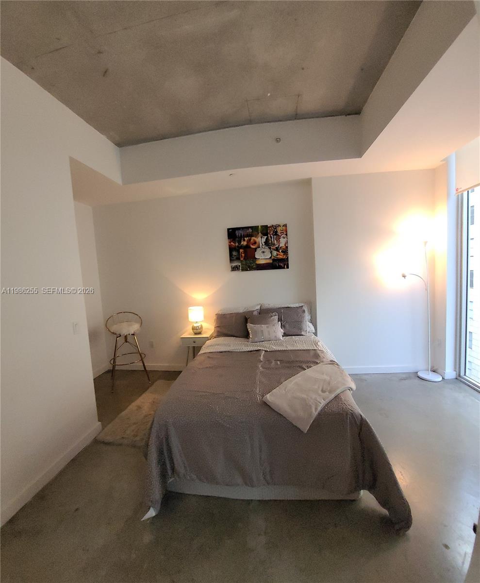 151 SE 1st St #801, Miami FL 33131
