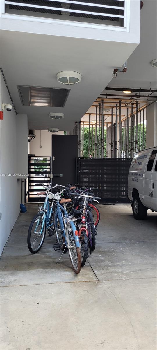 151 SE 1st St #801, Miami FL 33131