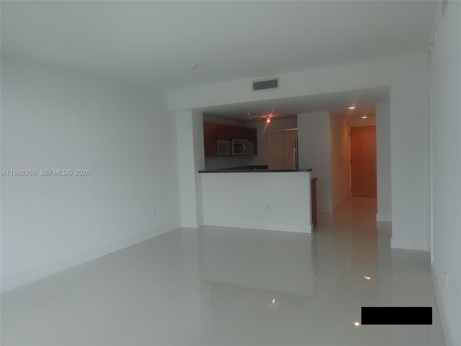 244 Biscayne Bl #1607, Miami FL 33132