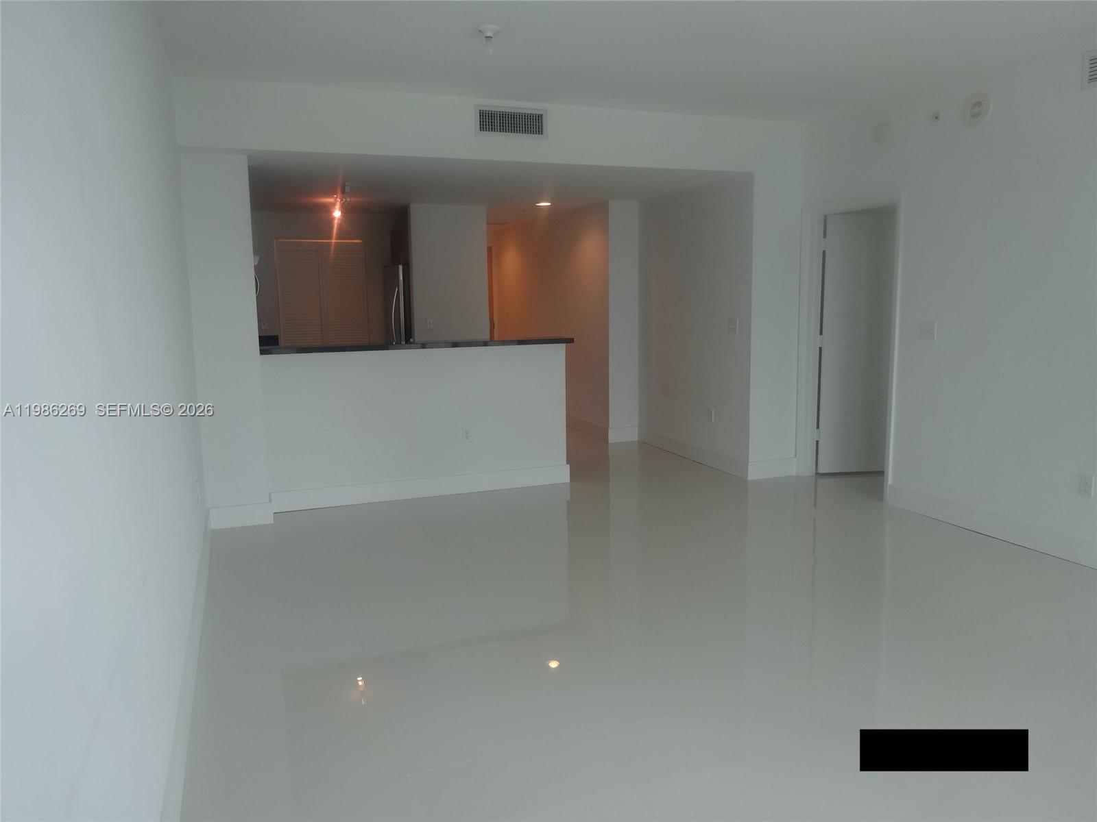244 Biscayne Bl #1607, Miami FL 33132