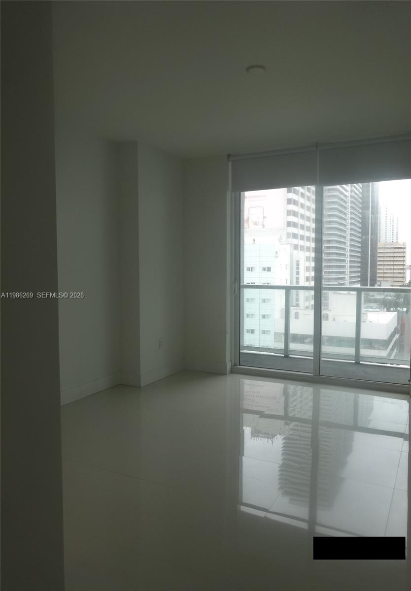244 Biscayne Bl #1607, Miami FL 33132