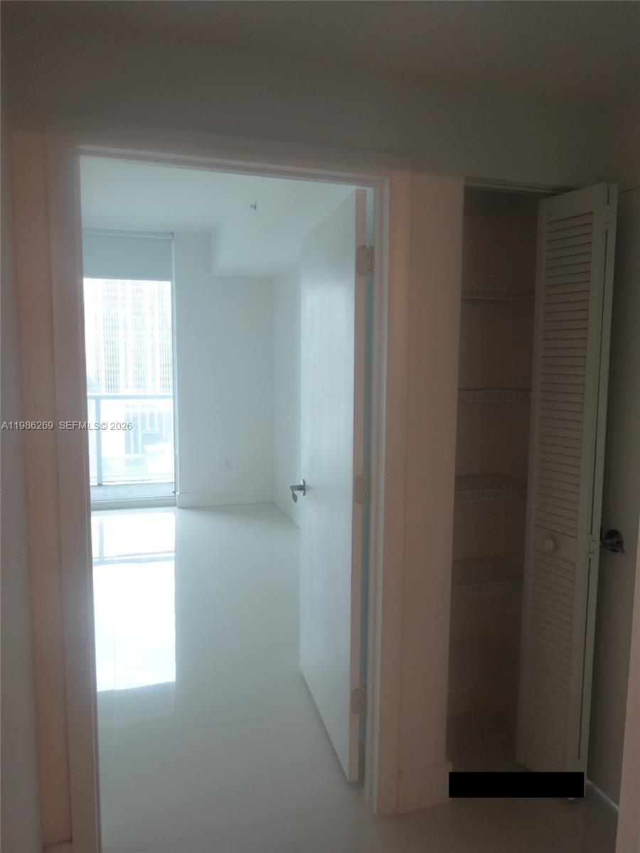 244 Biscayne Bl #1607, Miami FL 33132