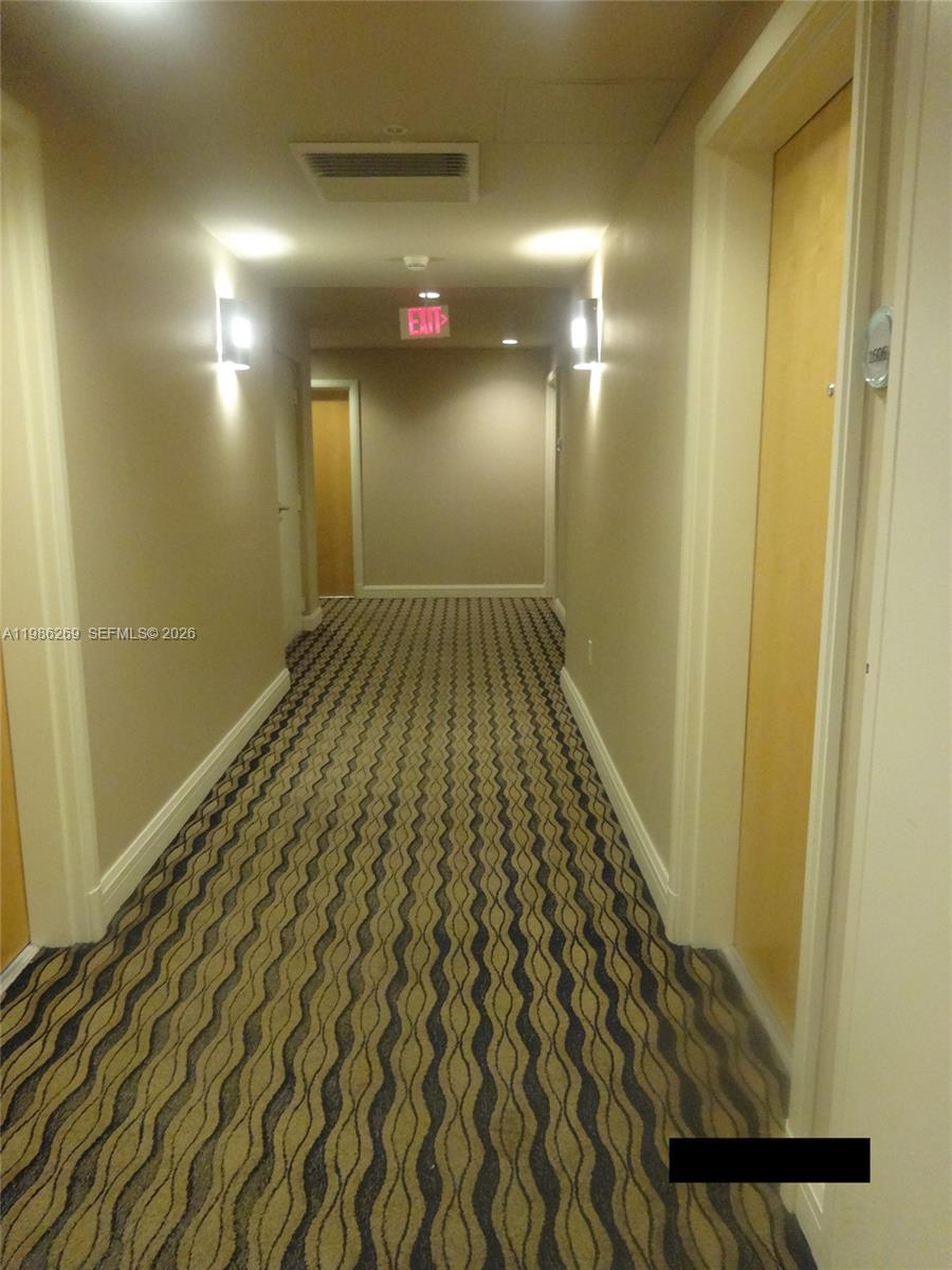 244 Biscayne Bl #1607, Miami FL 33132