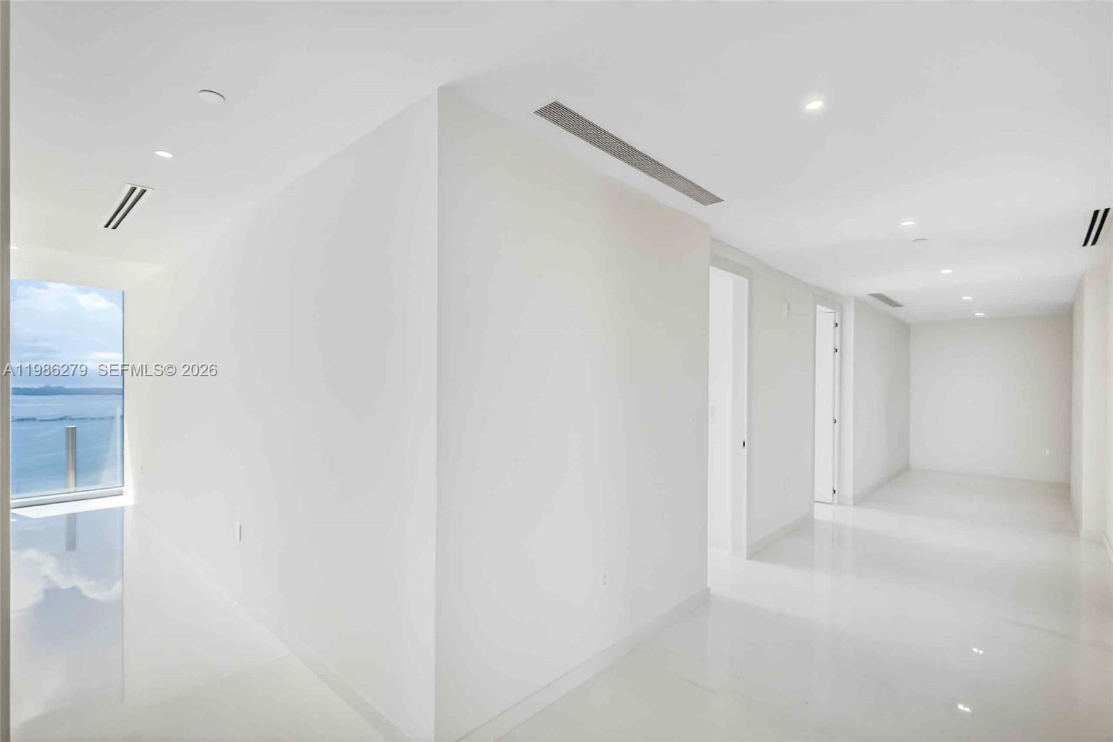 300 Biscayne Blvd Way #4901E, Miami FL 33131