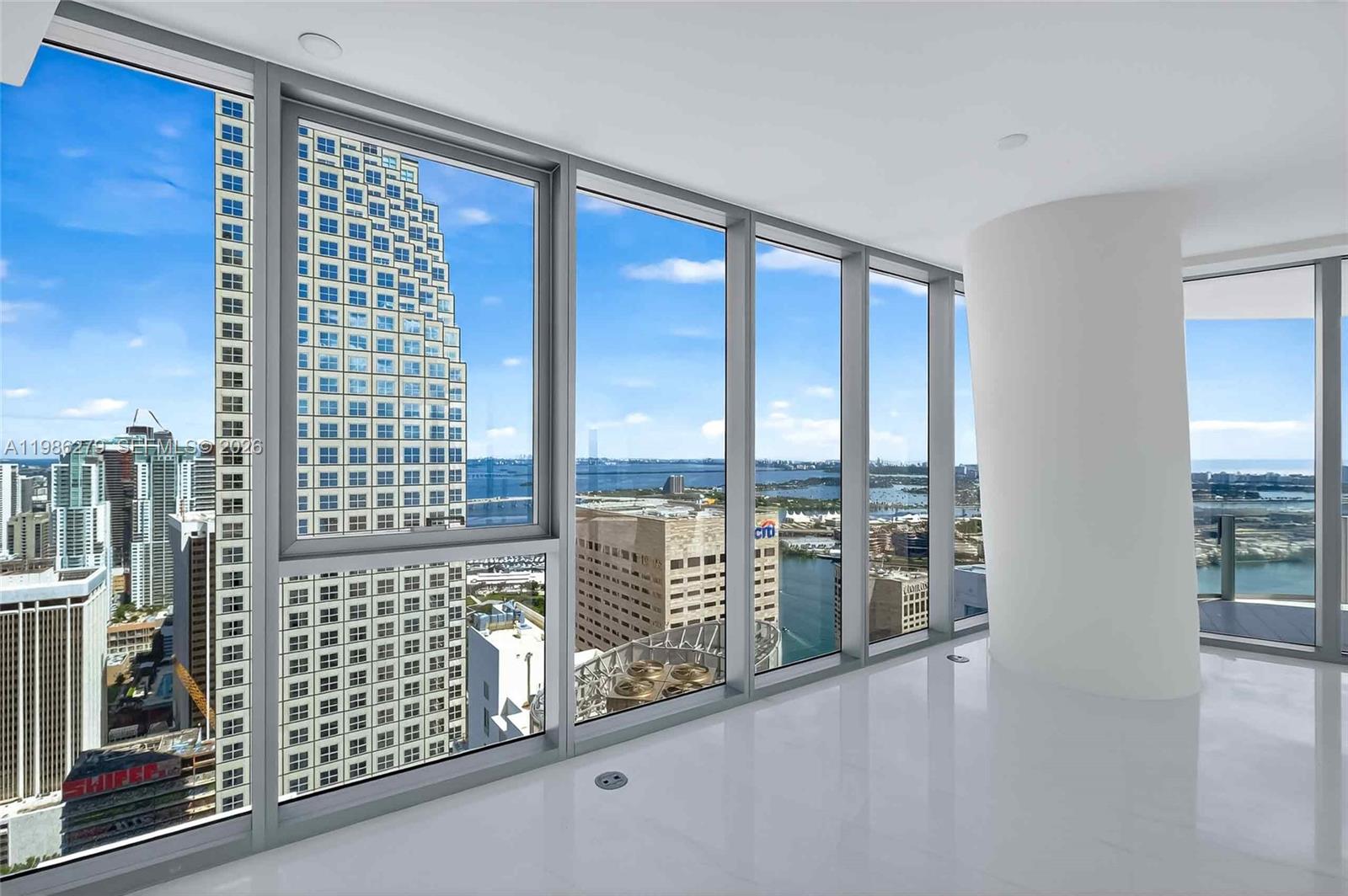 300 Biscayne Blvd Way #4901E, Miami FL 33131