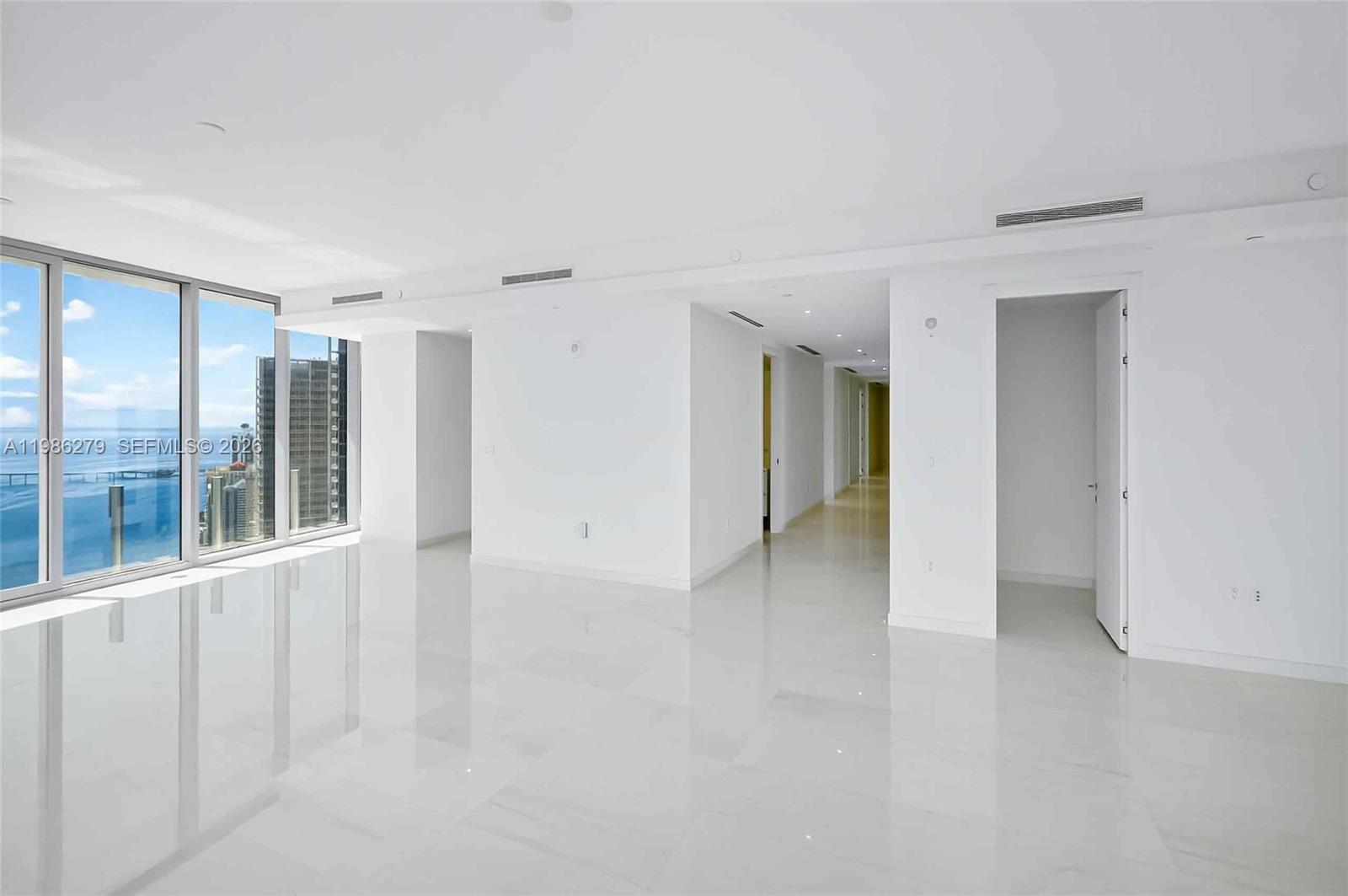 300 Biscayne Blvd Way #4901E, Miami FL 33131