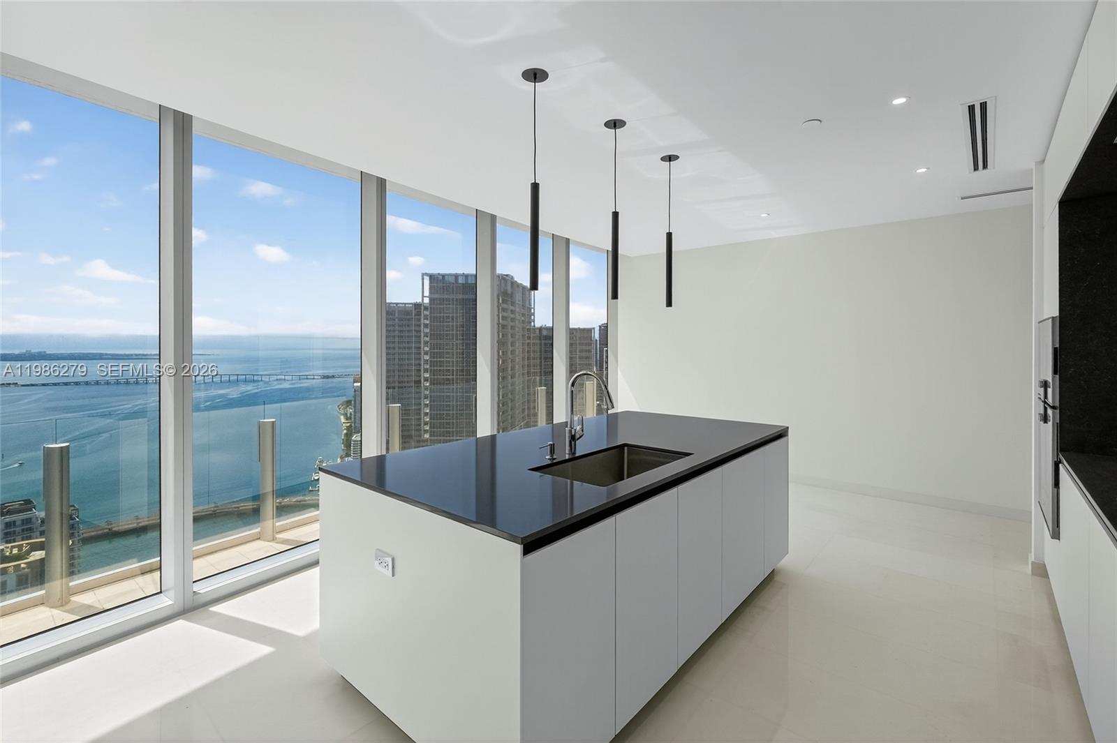 300 Biscayne Blvd Way #4901E, Miami FL 33131