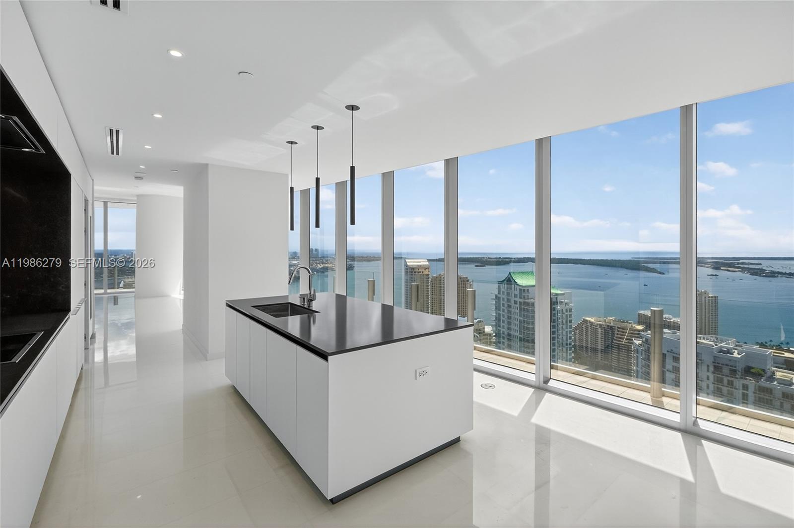 300 Biscayne Blvd Way #4901E, Miami FL 33131
