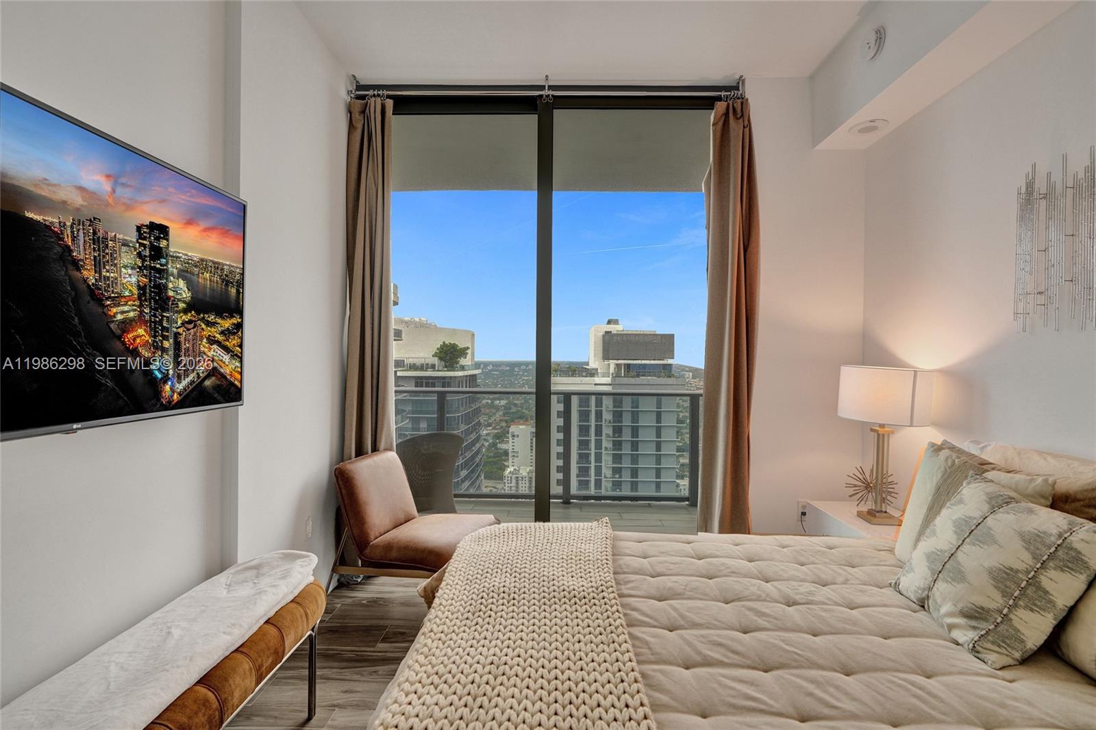 801 S Miami Ave #4901, Miami FL 33130