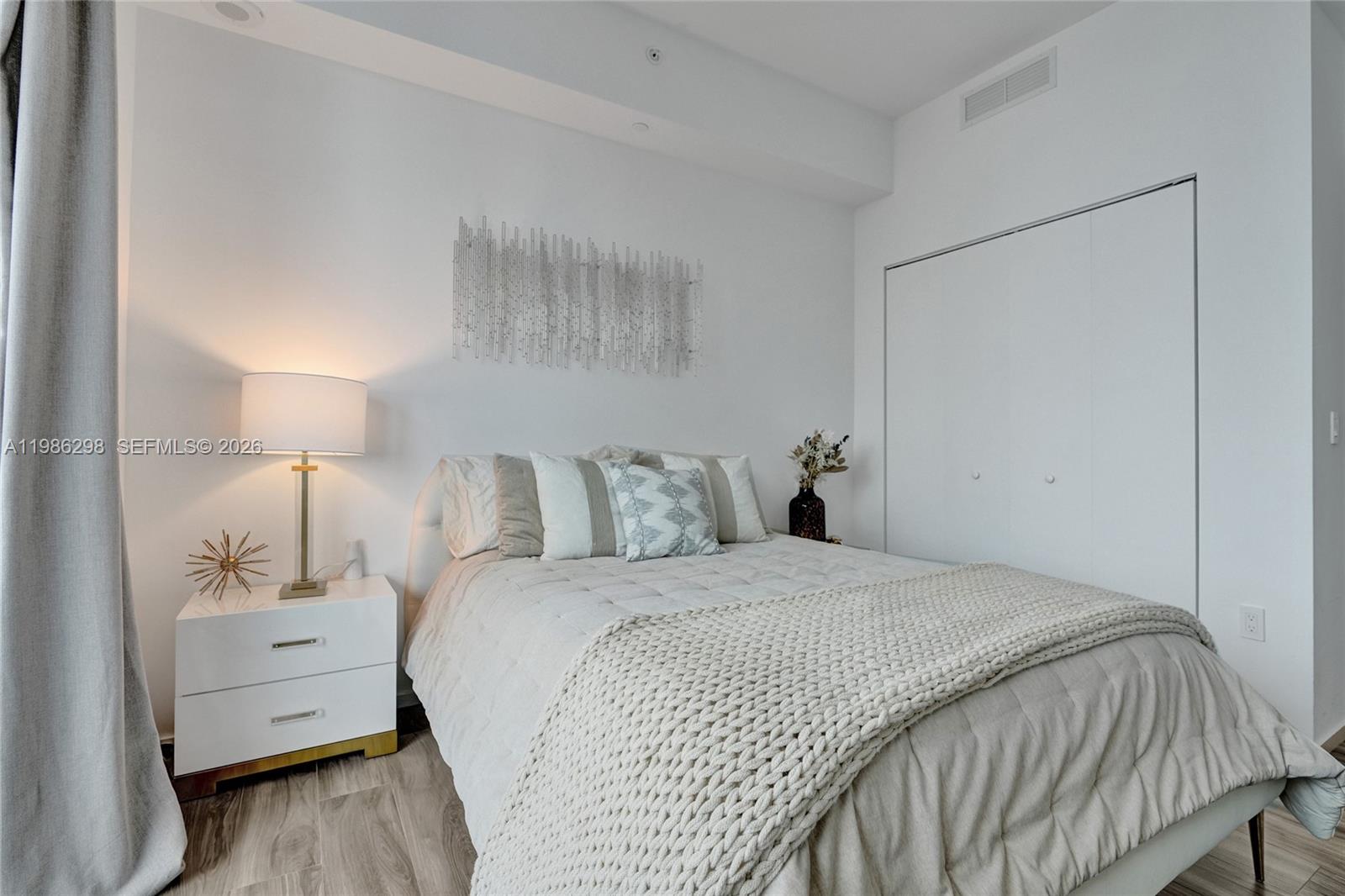 801 S Miami Ave #4901, Miami FL 33130