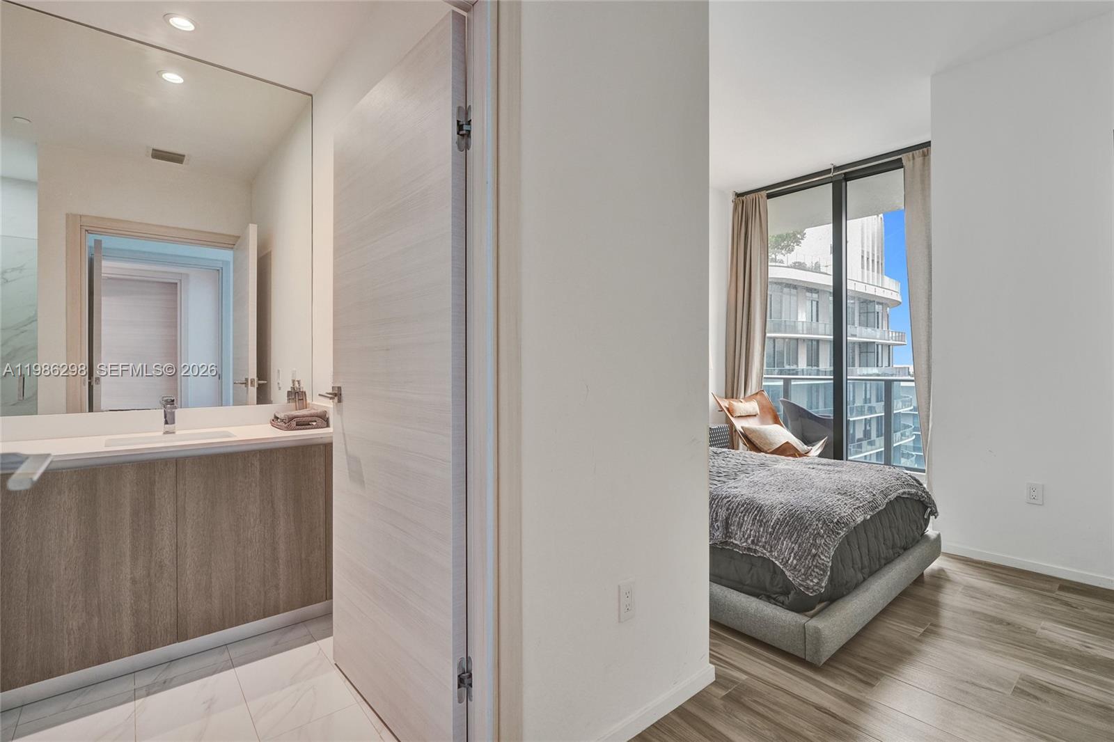 801 S Miami Ave #4901, Miami FL 33130