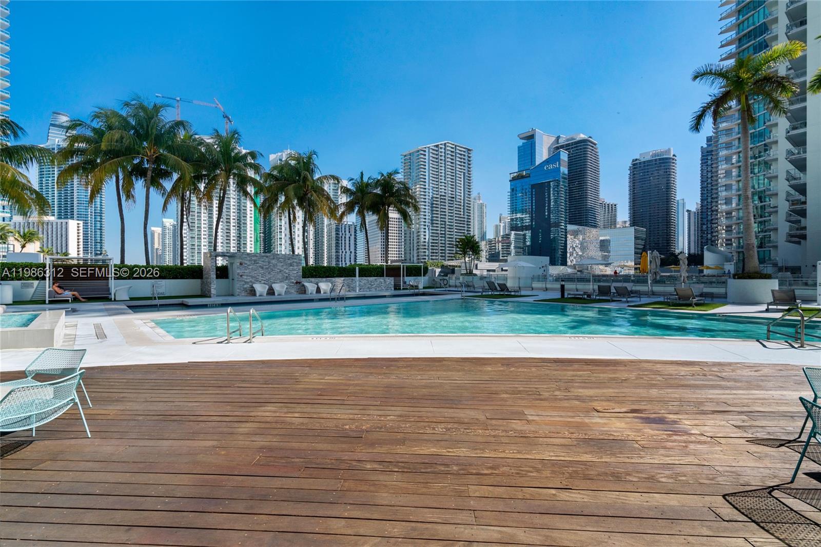90 SW 3rd St #1406, Miami FL 33130